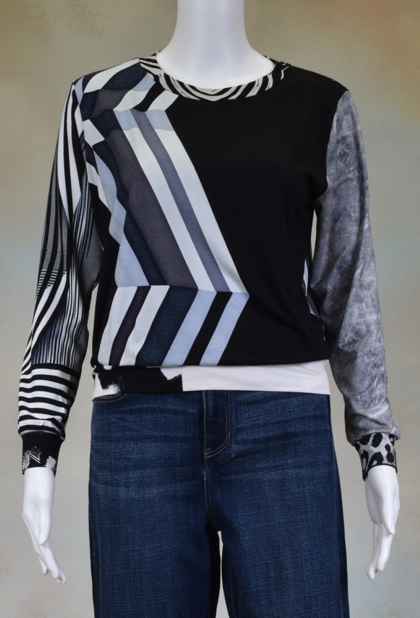 One of a Kind Fun Banded Jersey Pullover XSmall 004