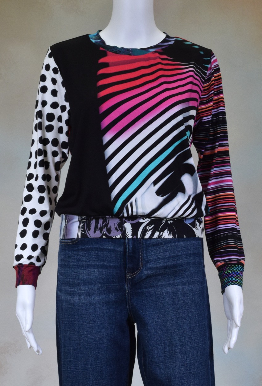 One of a Kind Fun Banded Jersey Pullover XSmall 006