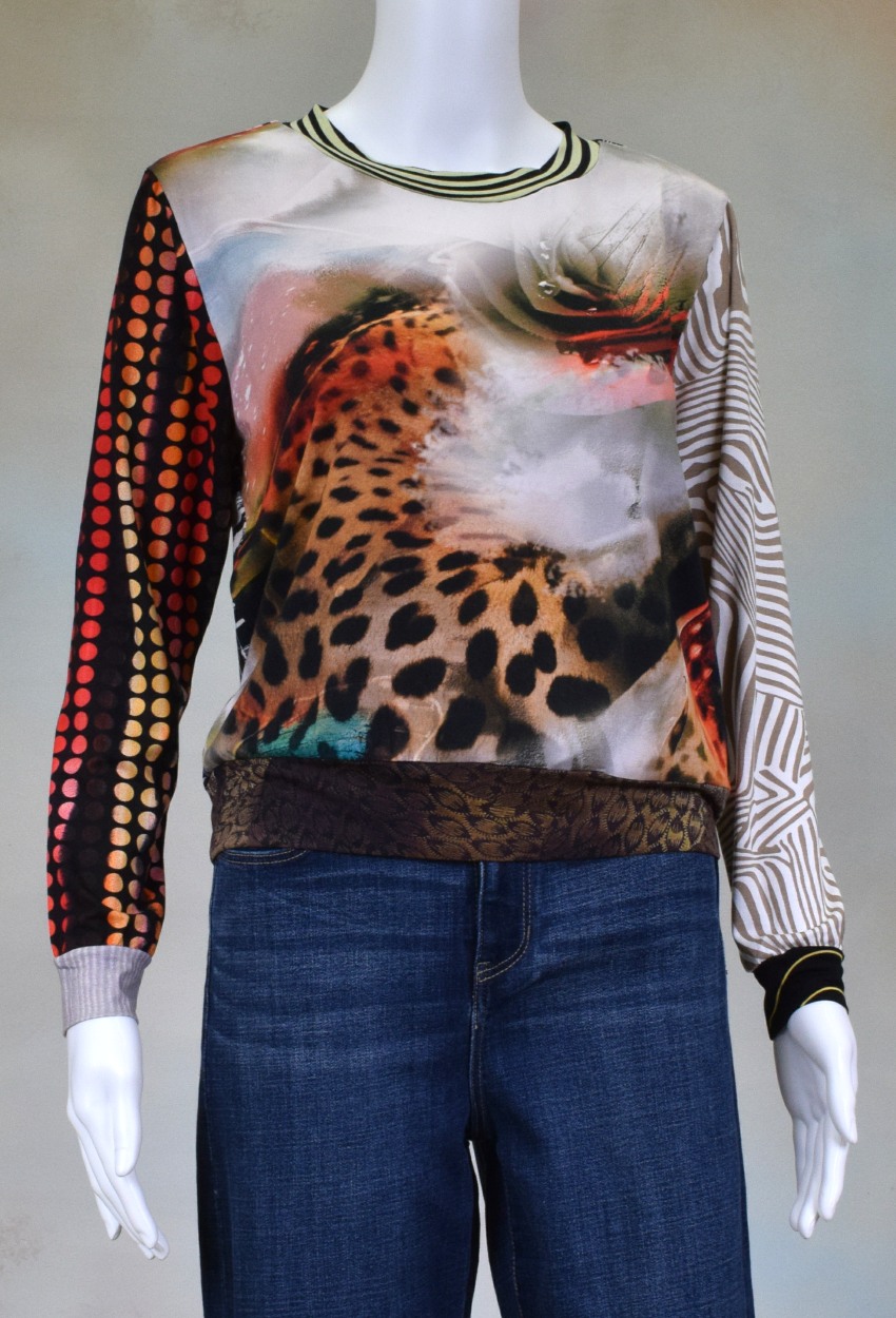 One of a Kind Fun Banded Jersey Pullover XSmall 007