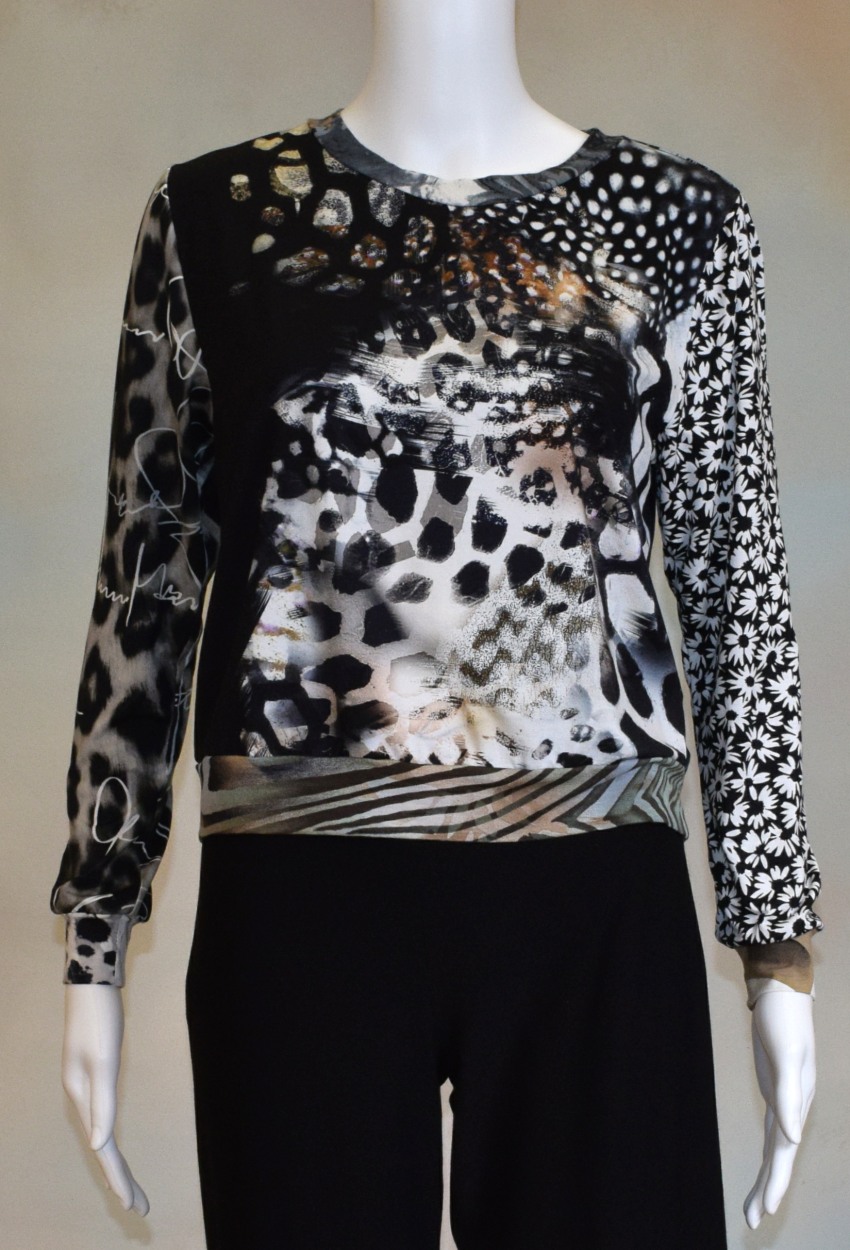 One of a Kind Fun Banded Jersey Pullover XSmall 008