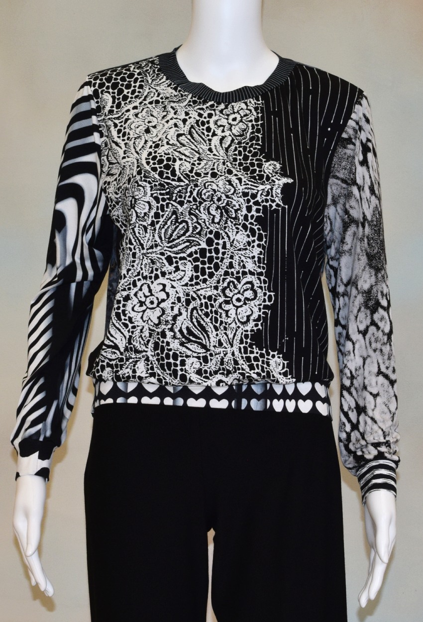 One of a Kind Fun Banded Jersey Pullover Small 209